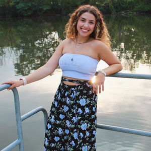 Meet your Posher, Perla